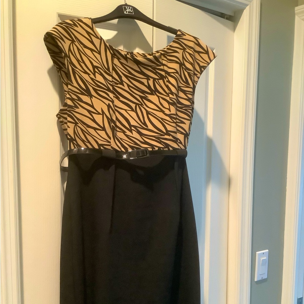 Connected Apparel Black and Cream sheath dress